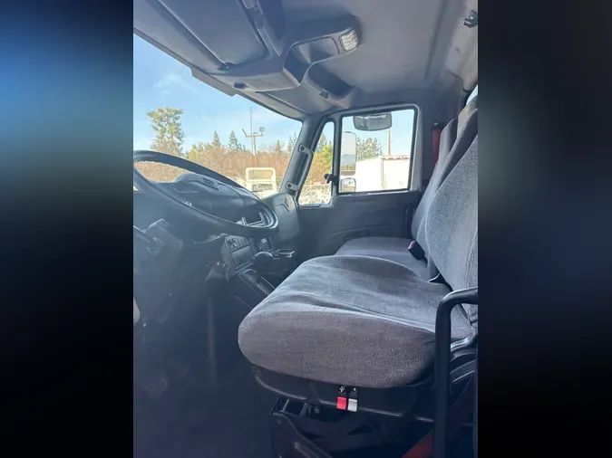 2017 NAVISTAR INTERNATIONAL 4300