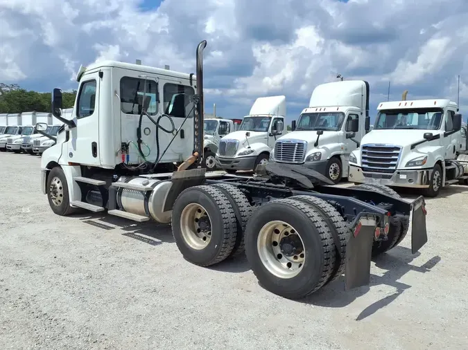 2019 FREIGHTLINER NEW CASCADIA PX12664