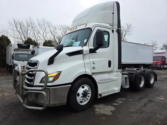 2020 FREIGHTLINER/MERCEDES NEW CASCADIA 116a98f62fef473965cf5b11f11ecce57df