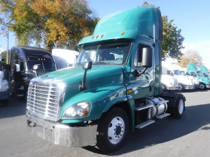 2018 FREIGHTLINER/MERCEDES CASCADIA 125a99066ddb78b8c9e14c5631690c4fac4