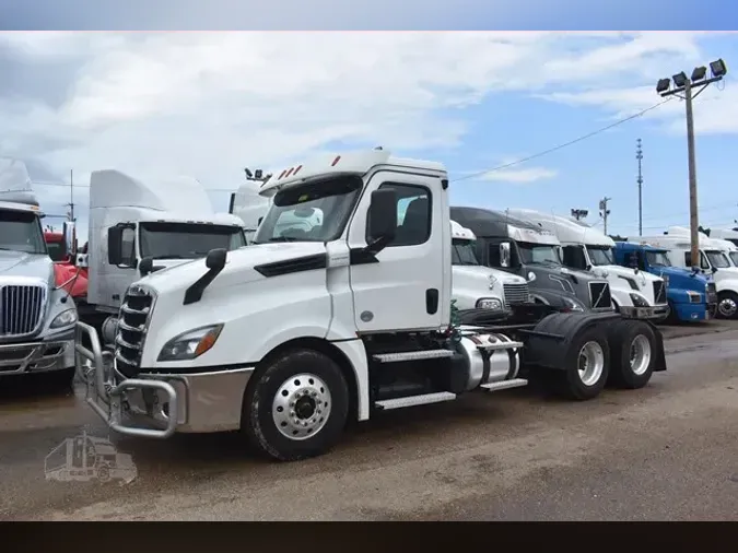 2020 FREIGHTLINER CASCADIA 126a990cede000e5d119a659966bec770f4