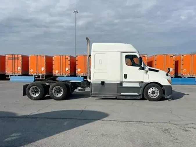 2020 Freightliner Cascadia