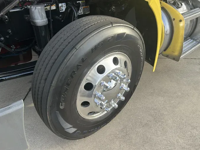 2021 Peterbilt 579