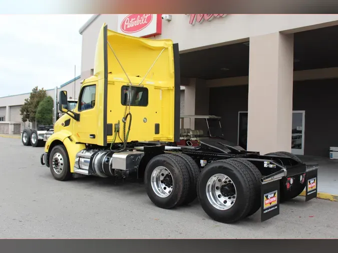 2021 Peterbilt 579