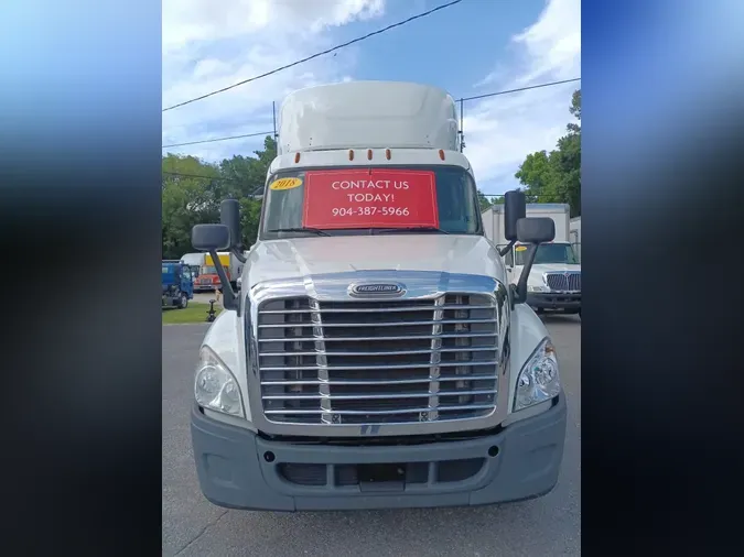 2018 FREIGHTLINER CASCADIA 125a998f7e81b583668941399f5e5b71ab1