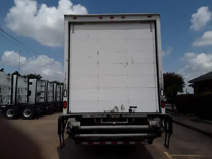 2016 FREIGHTLINER M2 106