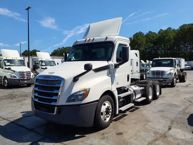 2018 FREIGHTLINER NEW CASCADIA PX12664