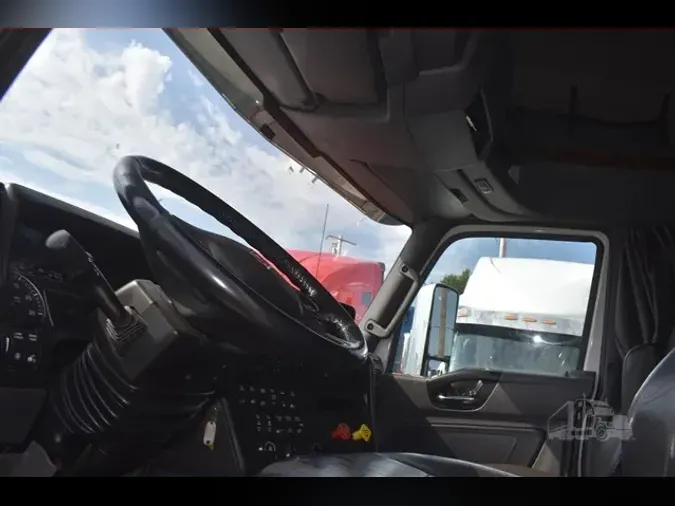 2019 INTERNATIONAL LT