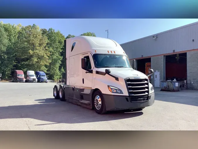 2022 Freightliner Cascadia 126a9a06e442cf78b0fa9aaabb0f7b635d3