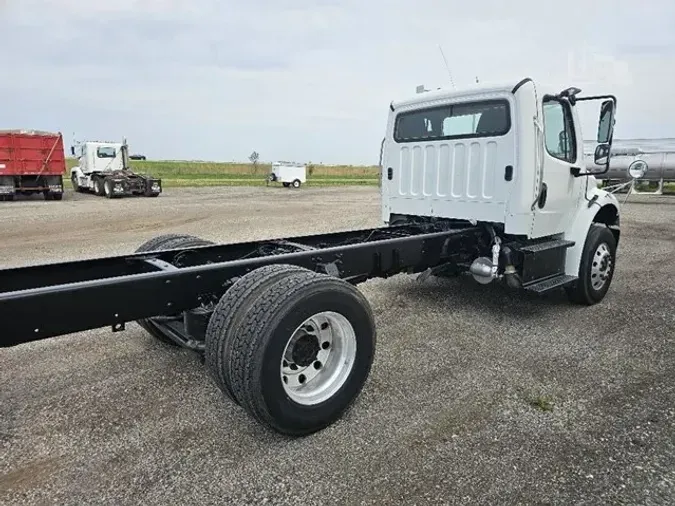 2015 FREIGHTLINER BUSINESS CLASS M2 106