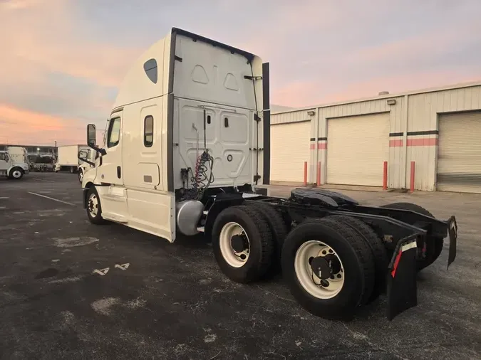 2021 FREIGHTLINER/MERCEDES NEW CASCADIA PX12664a9a1a594fc03b8ee4abe79c36e56c9ec