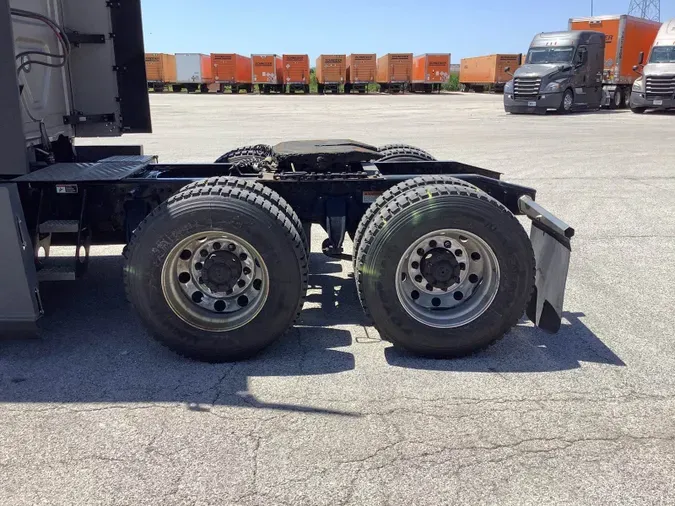 2022 Freightliner Cascadia 126a9a21fb9aa2efff6b163431a40eeeae1