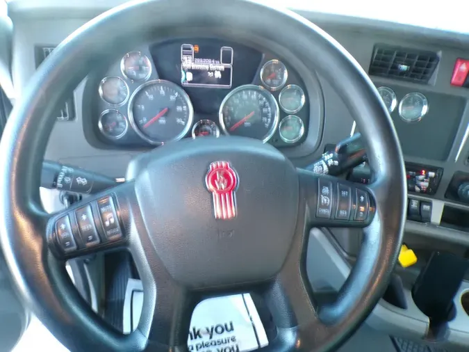 2018 Kenworth T880a9a57021a8a0c487f7973c13957ea4a3