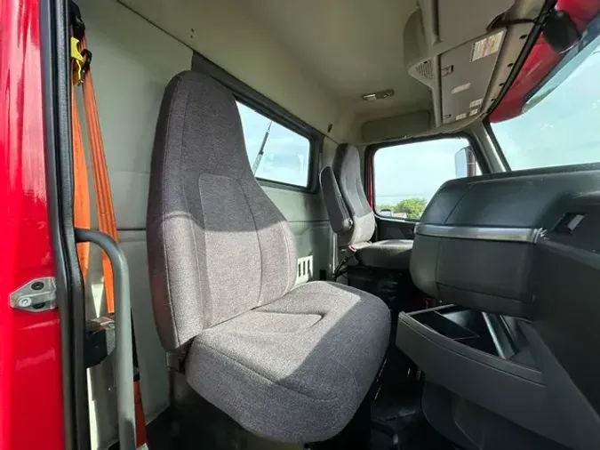 2022 VOLVO VNR300a9a83614c2c6d69938bd9c7ffb6f17bb