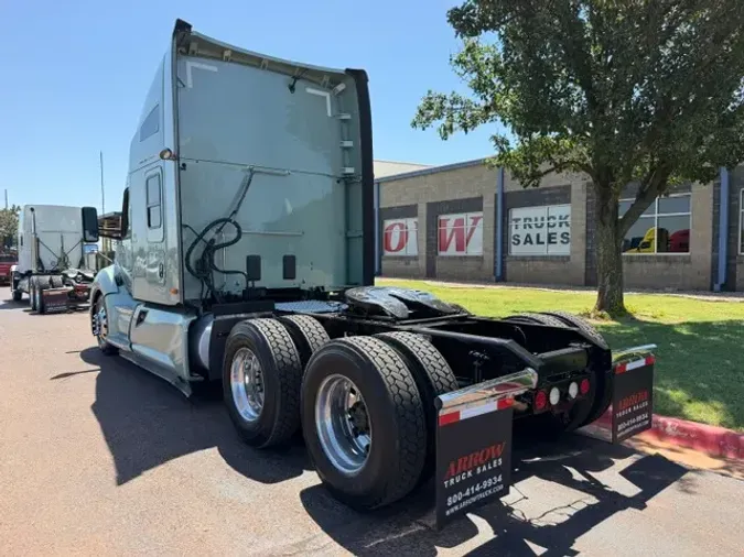 2021 KENWORTH T680