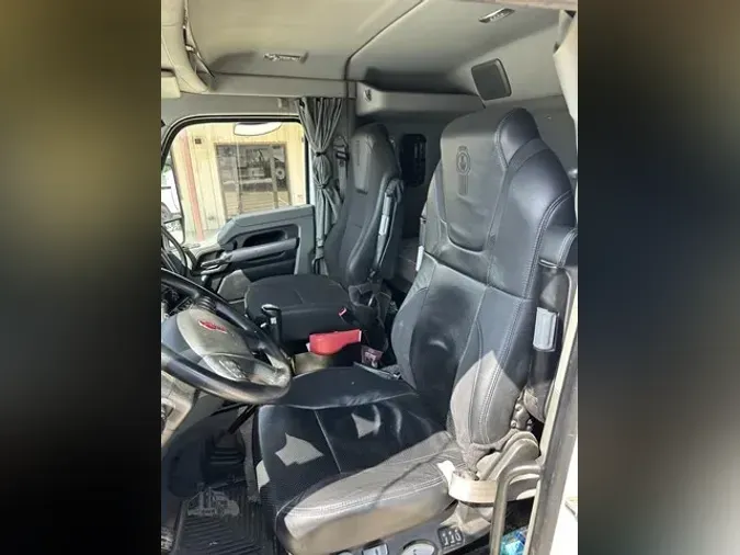 2020 KENWORTH W990