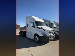 2022 FREIGHTLINER CASCADIA 116