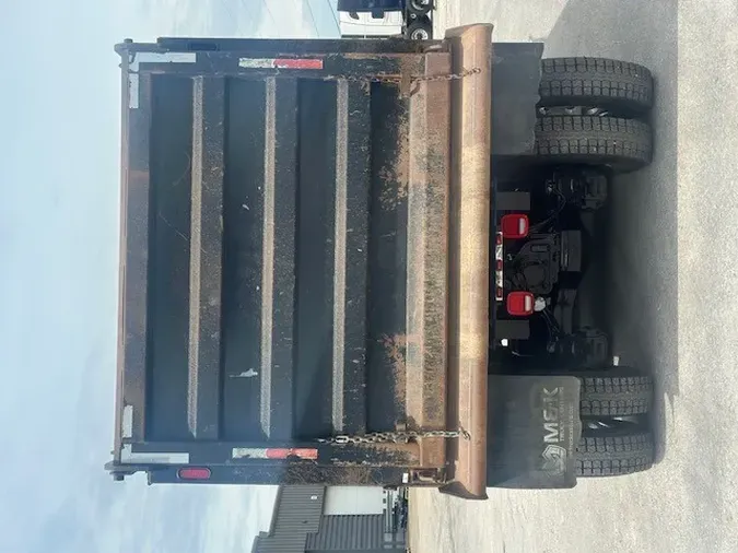 2017 MACK GU713