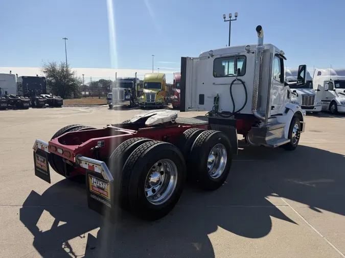 2023 Peterbilt 567