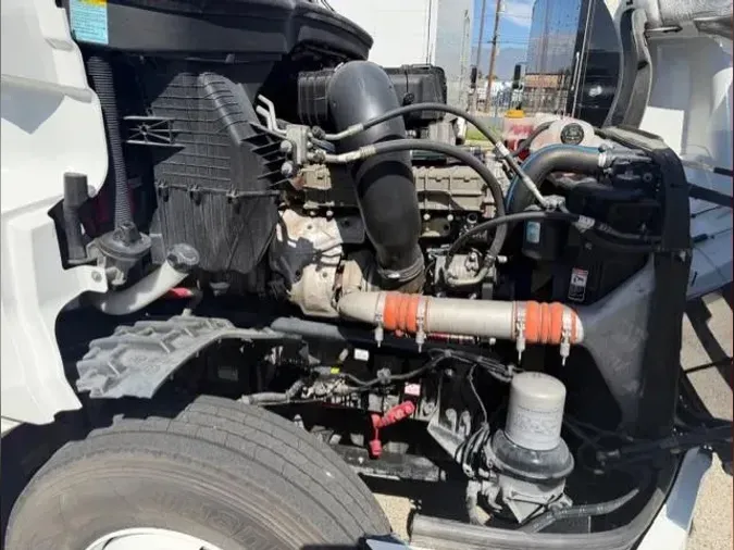 2019 Freightliner Cascadiaa9b3685667e75f1ff2c48aac64477ad1