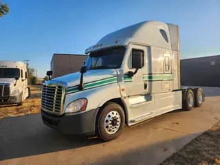 2018 Freightliner CASCADIA 125