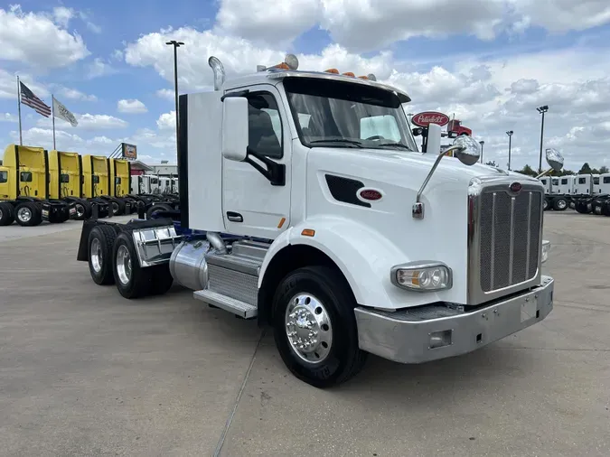 2020 Peterbilt 567