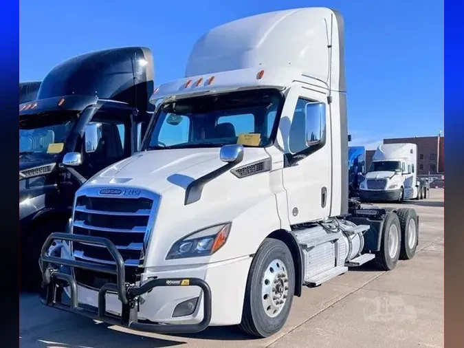 2023 FREIGHTLINER CASCADIA 116a9b694838ee33733624271ad80cecb01