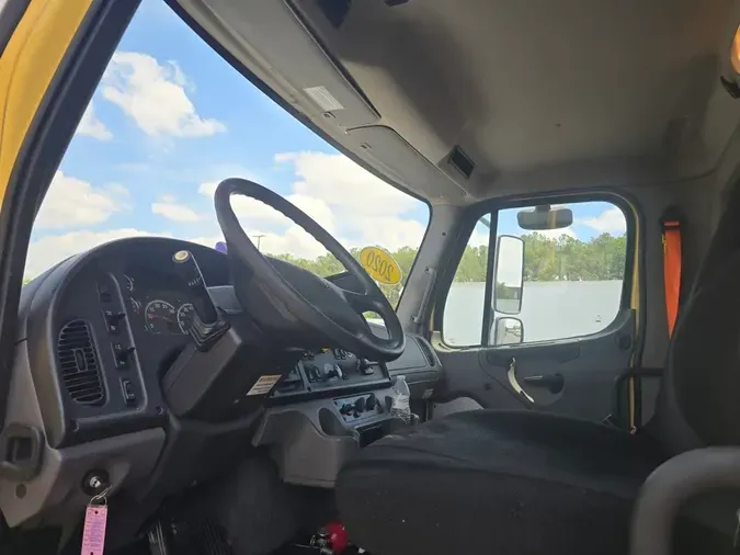 2020 FREIGHTLINER/MERCEDES M2 106a9bacbb18c174026c1988d4a35a518fc