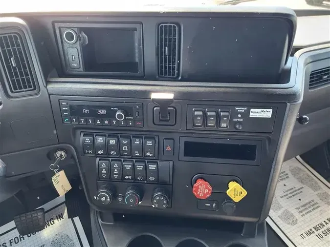 2021 INTERNATIONAL LT625