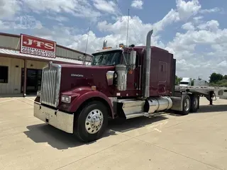 2023 KENWORTH W900L