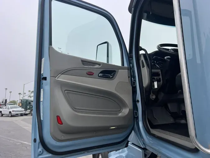 2022 Peterbilt 567