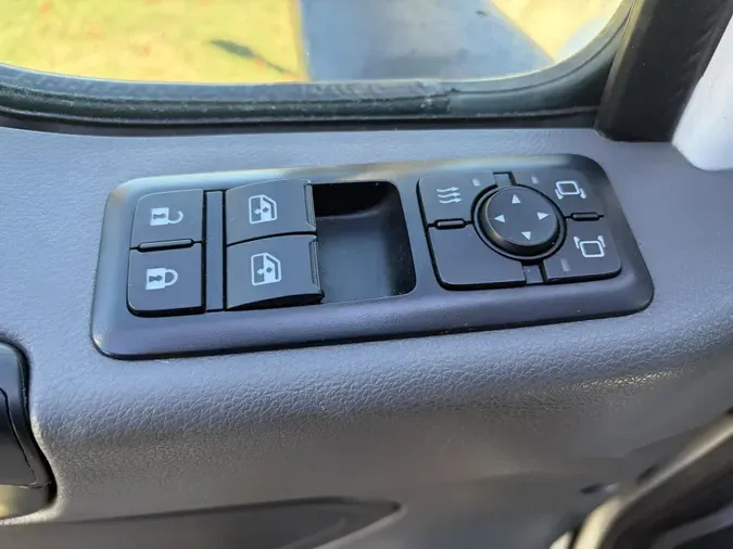 2022 International LT625