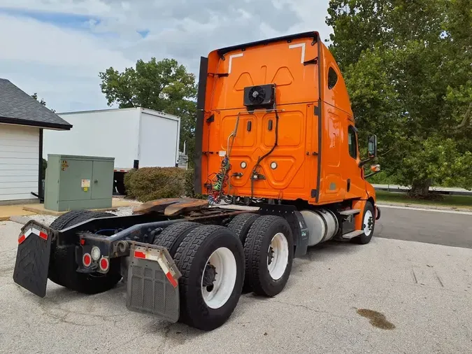 2019 FREIGHTLINER NEW CASCADIA PX12664