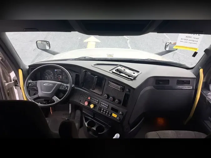 2024 Freightliner Cascadia 126