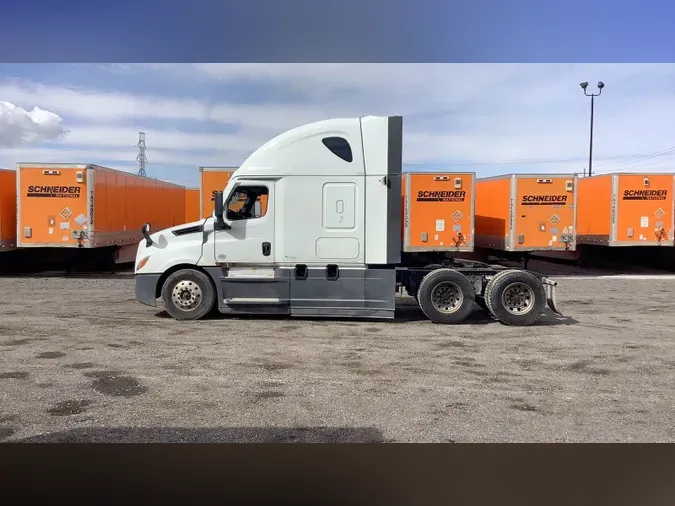 2021 Freightliner Cascadia