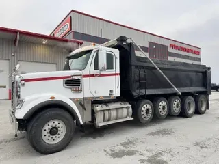 2017 Freightliner 122SD