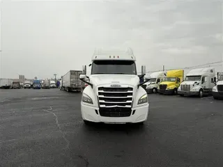 2018 FREIGHTLINER CASCADEVO1