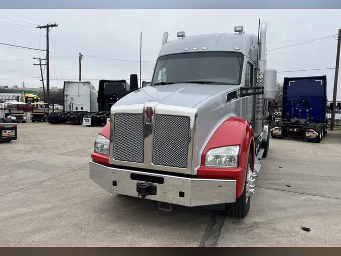 2019 Kenworth T880