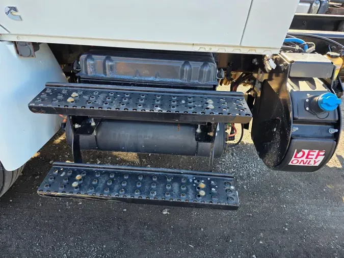 2019 NAVISTAR INTERNATIONAL 4300