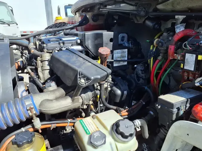2020 FREIGHTLINER/MERCEDES M2 106