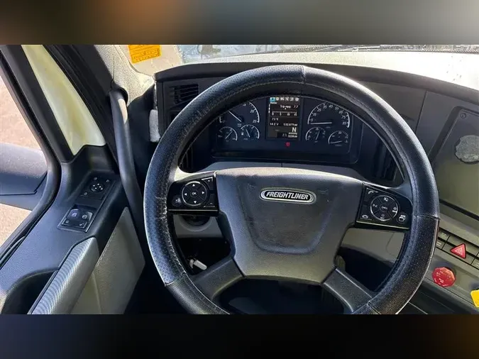 2019 FREIGHTLINER CA116