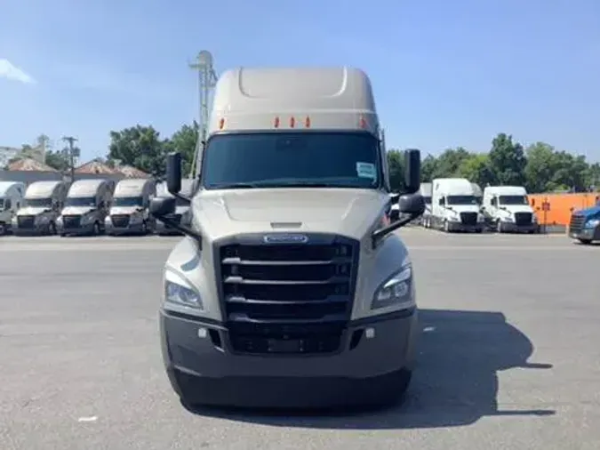 2023 Freightliner Cascadia