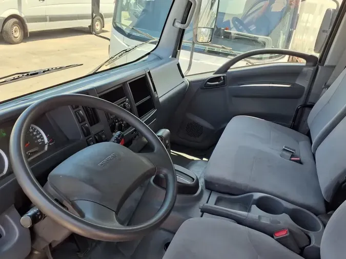 2019 ISUZU NPR
