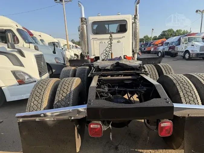 2008 PETERBILT 388