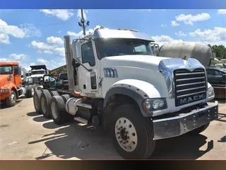 2008 MACK GRANITE GU713