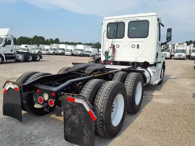 2019 FREIGHTLINER NEW CASCADIA PX12664