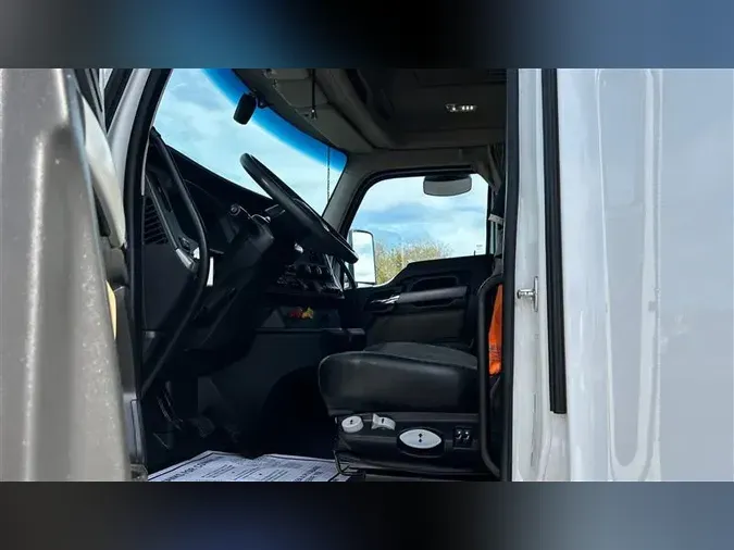 2022 KENWORTH T680a9d57b8a8a9fe9df1bf219e9b6334750