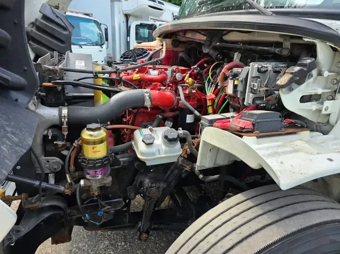 2019 FREIGHTLINER M2 106