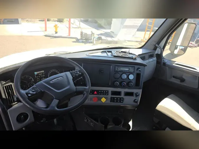 2020 Freightliner Cascadia 126a9d701977339f8eac3a02ab489d7de12