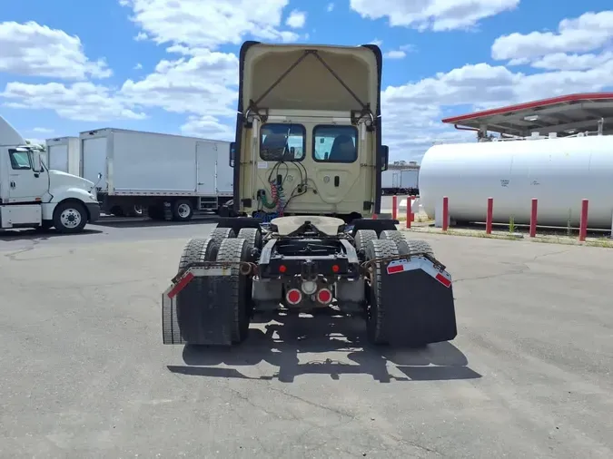 2019 FREIGHTLINER/MERCEDES CASCADIA 125
